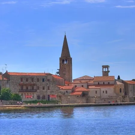 Casa de Férias In With Swimming Pool Poreč