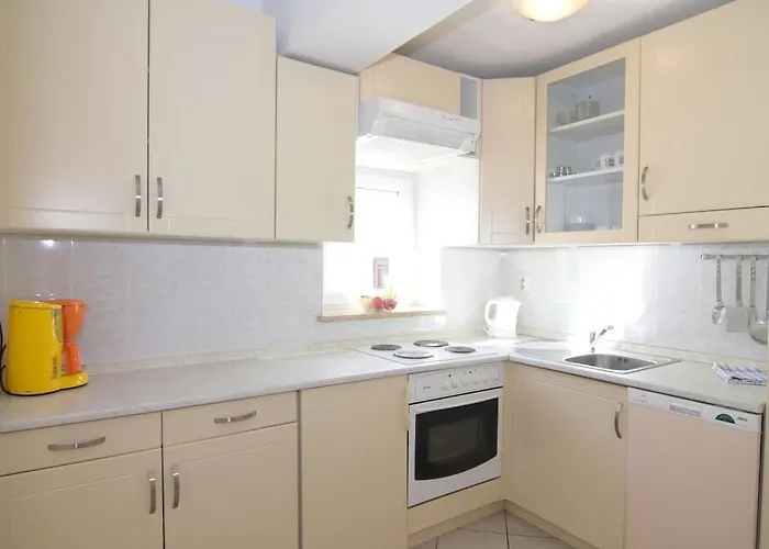 Дом отдыха In With Swimming Pool *