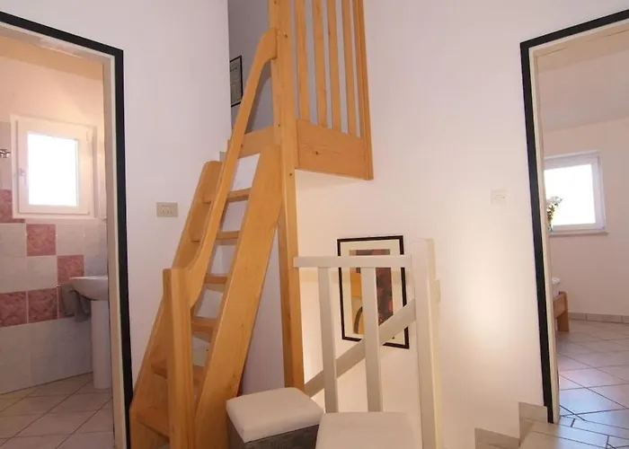 In With Swimming Pool Дом отдыха *