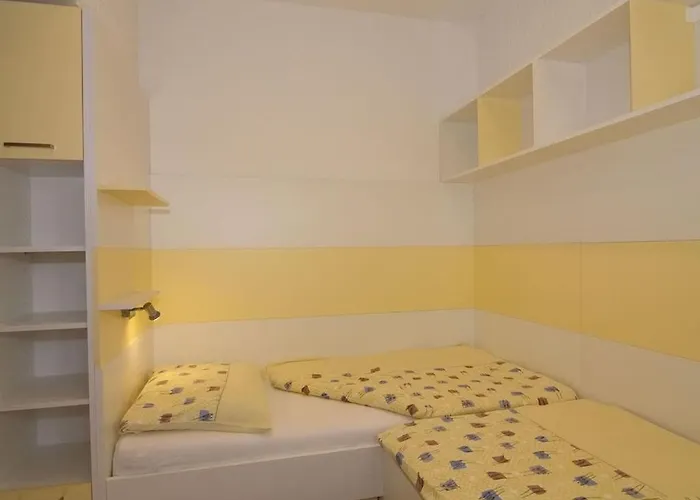 In With Swimming Pool *