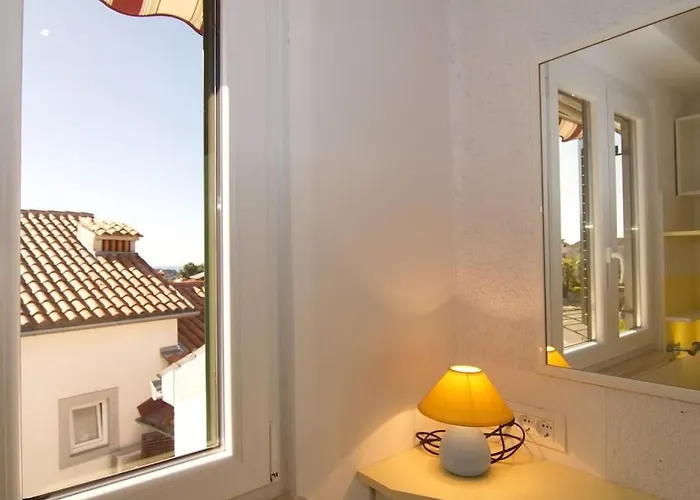 In With Swimming Pool בית נופש *